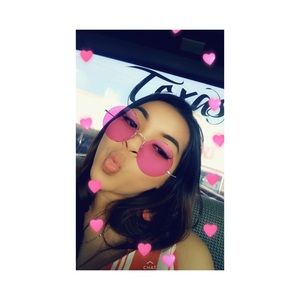 Meet your Posher, Lety